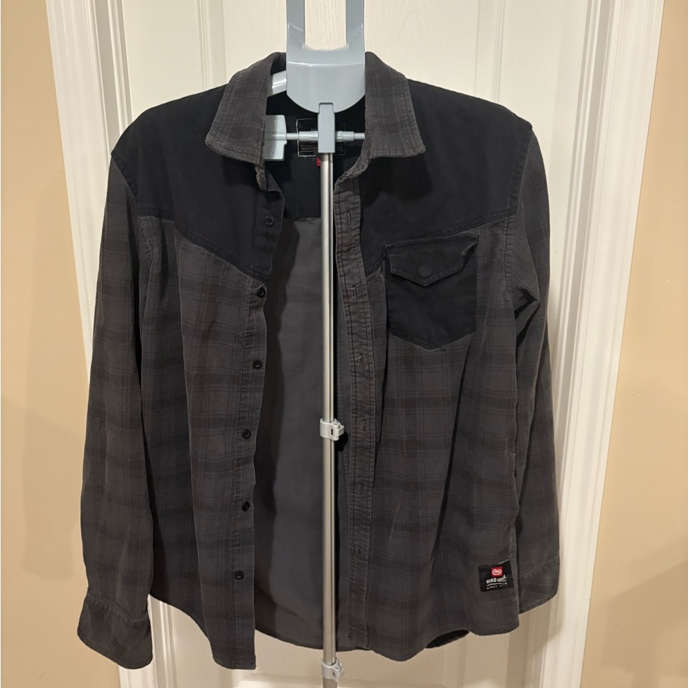 Ecko Unlimited Black and Gray flannel vintage button up Shirt
